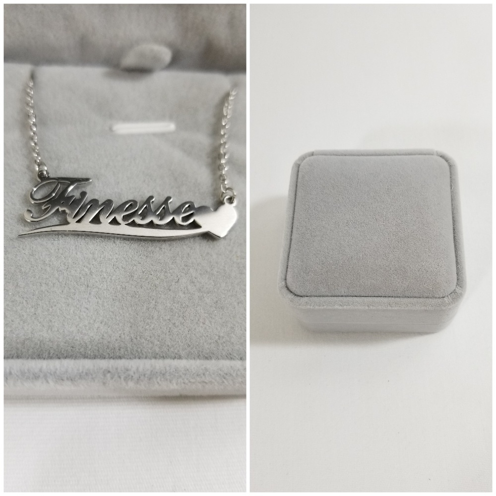 NWT Silver Plated Finesse Necklace size Gift